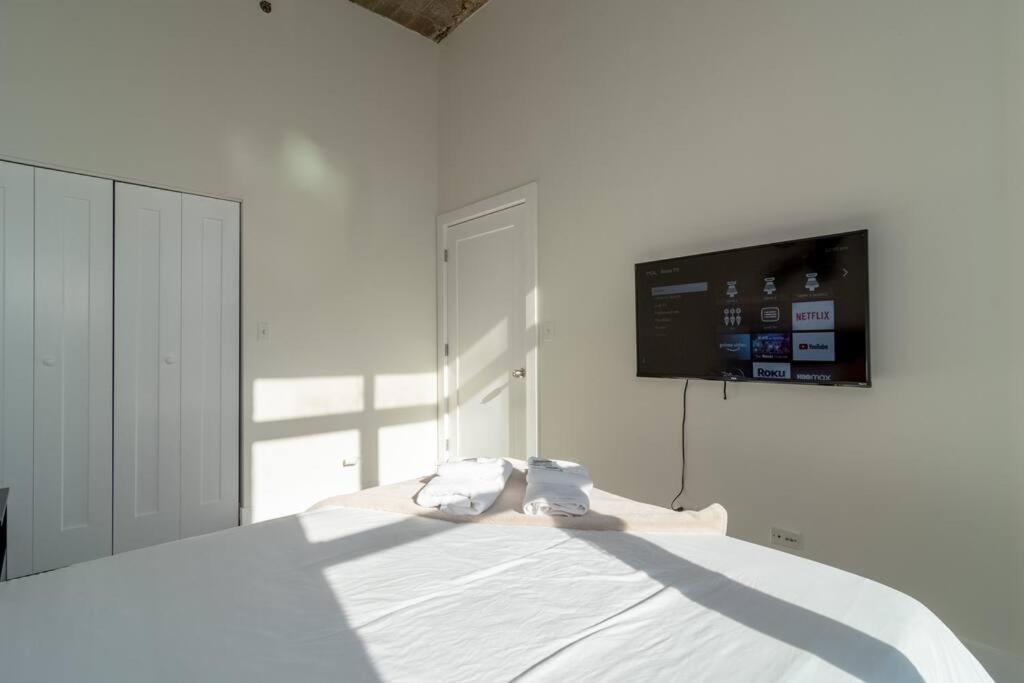 Spacious 2Br Vacation Rental With City View, Optional Parking And Gym Near Mccormick Place & Downtown Chicago Attractions Buitenkant foto